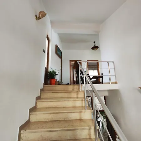 Bujari Apartment *